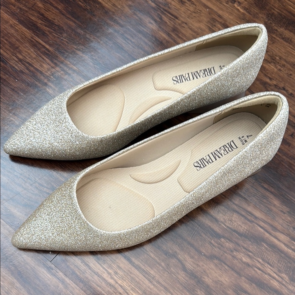 Dream Pairs Gold Glitter Flats for Elegant Occasions